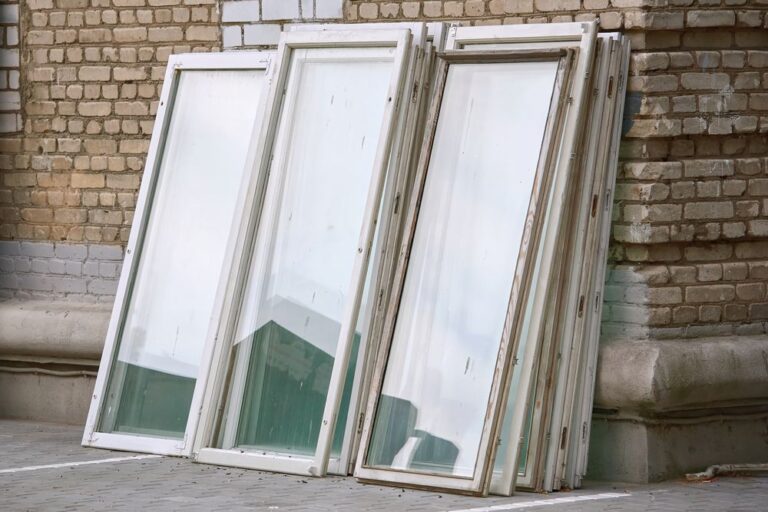 5 Major Signs It's Time To Replace Your Windows - Blog