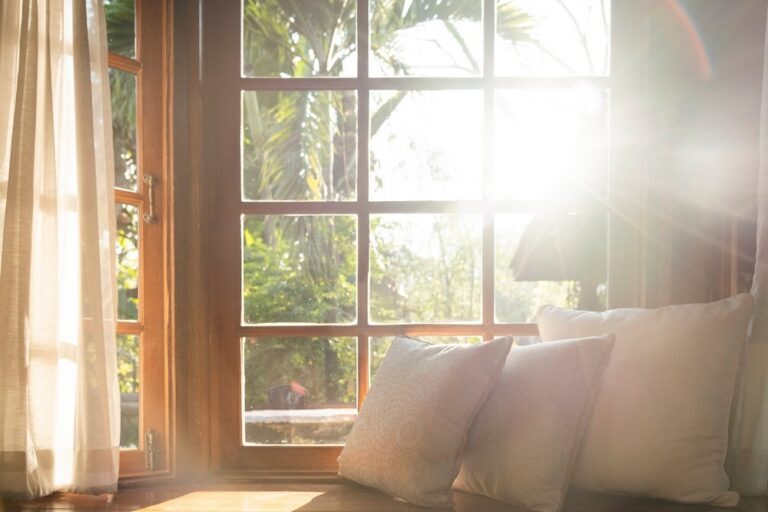 How to Choose the Right Home Windows for Different Climates