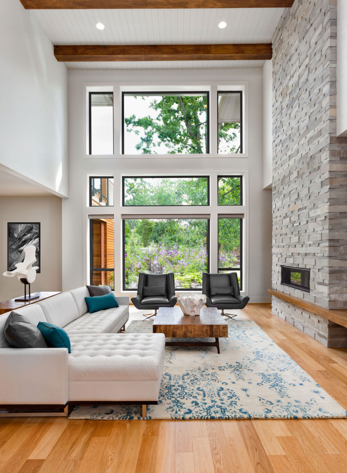 Anlin-Designer-Black-Living-Room