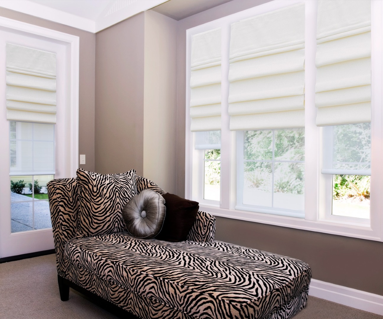 Centerpiece™ Roman Shades