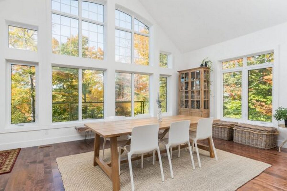 Casement Windows Offer Fresh Air and Clear Outdoor Views